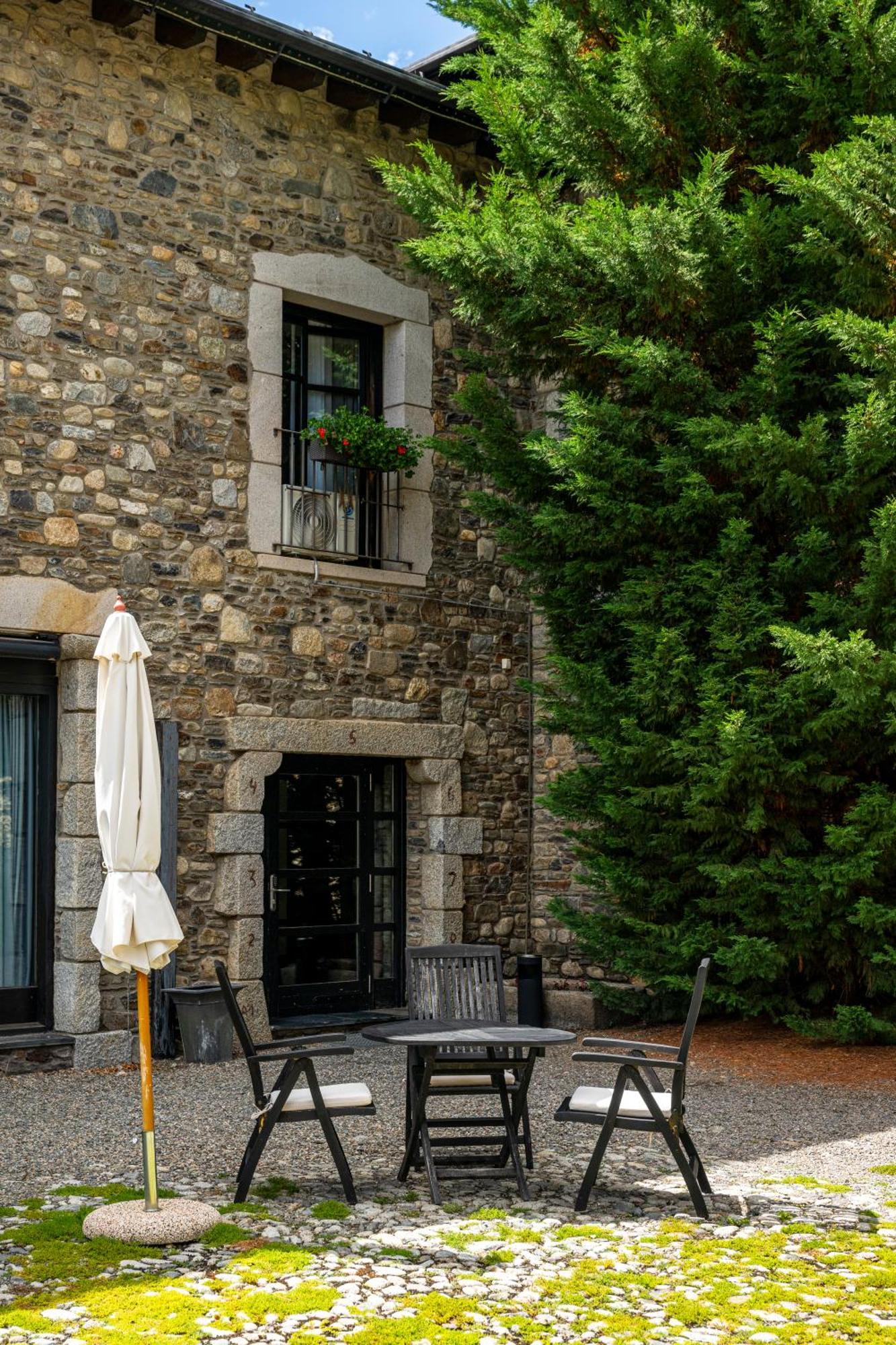 Hotel Bernat De So Льивия Экстерьер фото